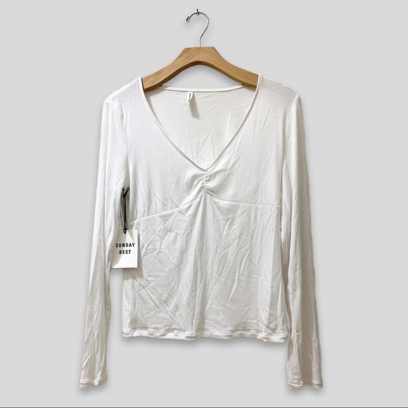 Aritzia Sunday Best Elsie Long Sleeve - White - Picture 3 of 6